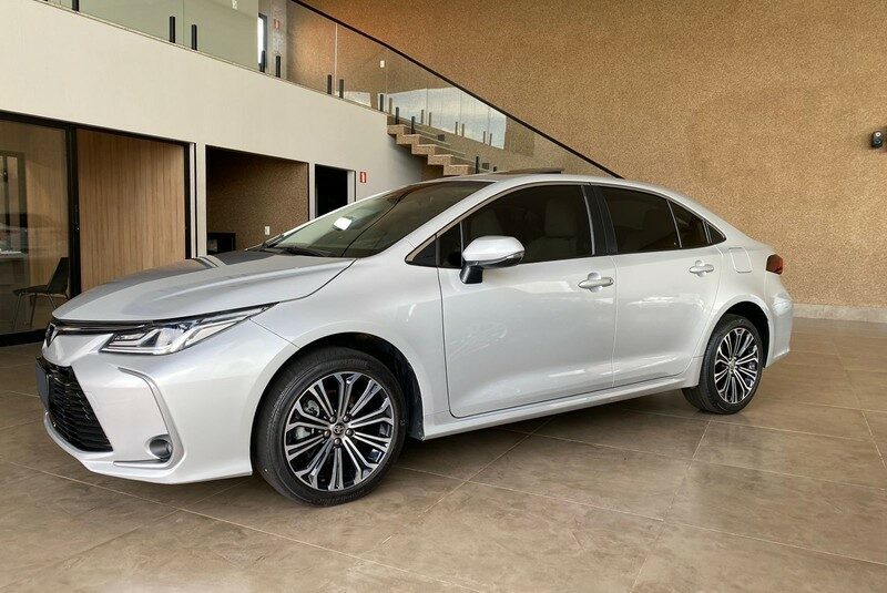 COROLLA 2.0 VVT-IE FLEX ALTIS DIRECT SHIFT ANO 2020 COR PRATA