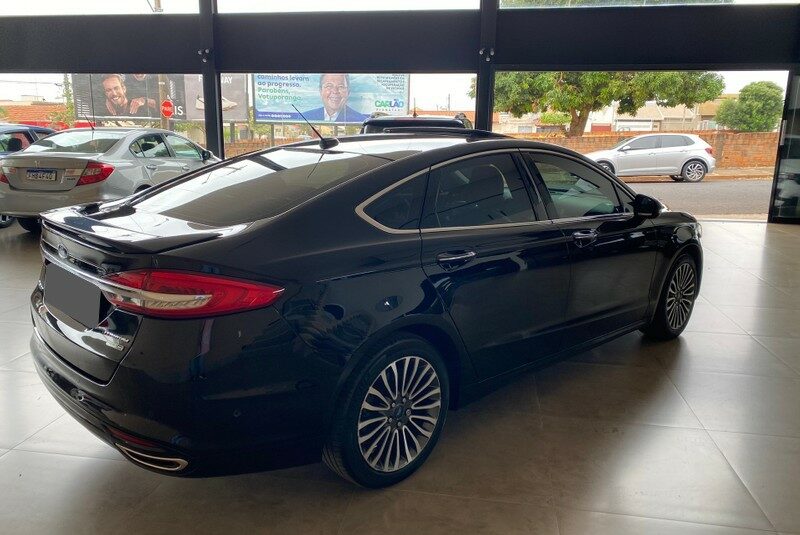 FUSION 2.0 TITANIUM AWD 16V GASOLINA 4P AUTOMÁTICO ANO 2018 COR PRETO